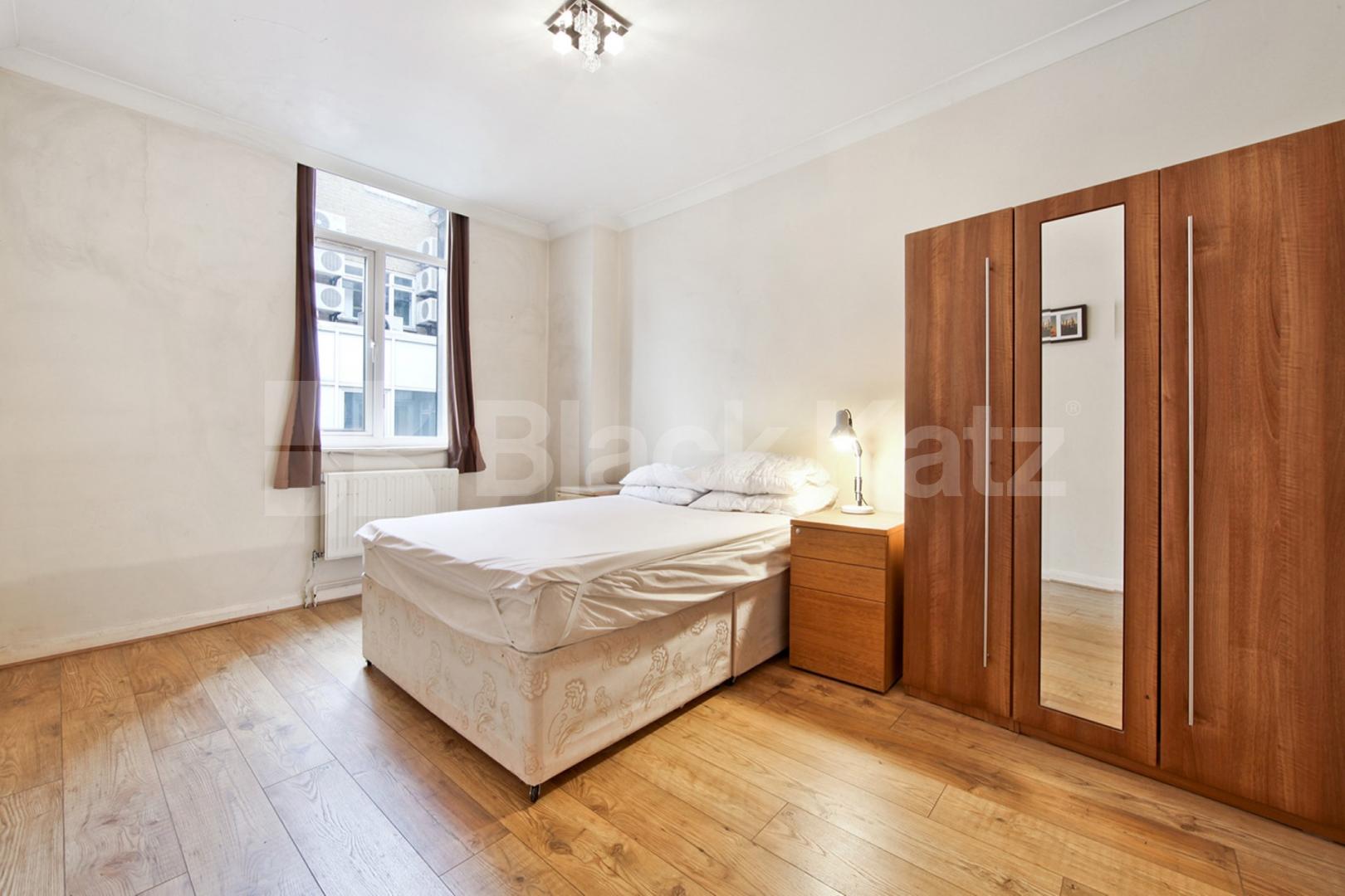 Prime location Borough High Street, Borough